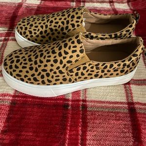 Bamboo leopard print slip on sneakers